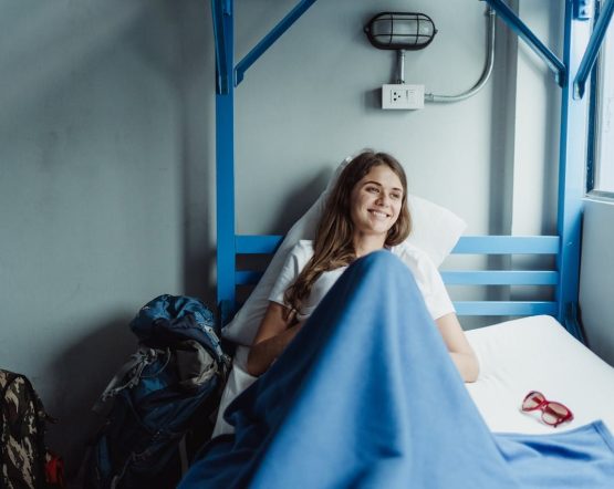 Jak ekonomicznie urządzić kwatery pracownicze?