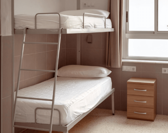 Jak efektywnie i tanio zorganizować noclegi dla pracowników, prowadząc firmę?